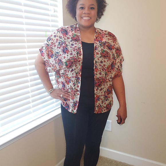 Top - Picture 4 of 5